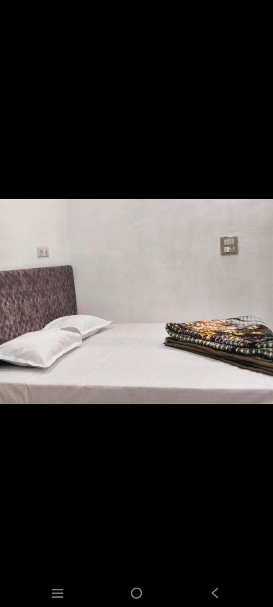 Mangalam Gold Guest House พาราณสี ภายนอก รูปภาพ